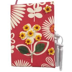 Hand-Made Floral Fabric Journal Applique NWOT Red White & Yellow Daisy